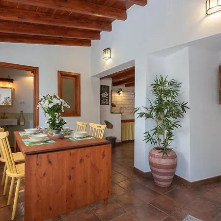 Сasa de vacaciones Sunset Views Terrace 2br Cave House - Parking *