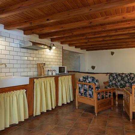 Sunset Views Terrace 2br Cave House - Parking Vakantiehuis